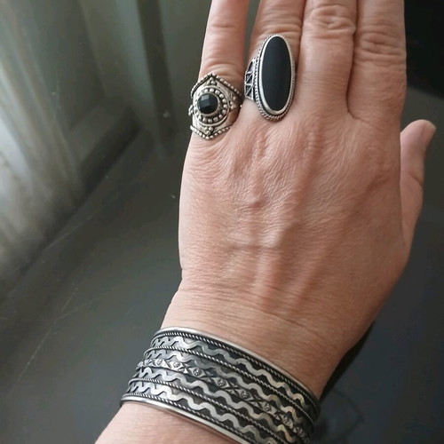 Vintage silver-plated bracelet like new, does not tarnish