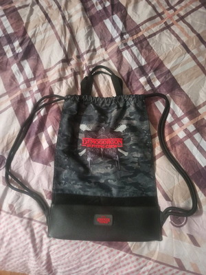 Stranger Things Demogorgon Hunting Crew backpack-shoulder bag new, black