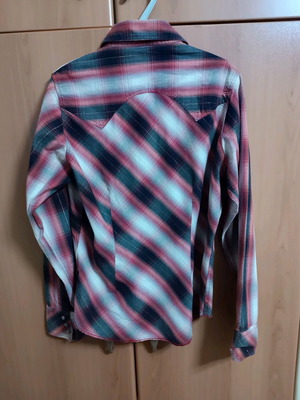 Lee plaid shirt Small like new, grey and coral tones