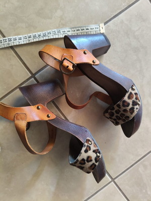 Sandals with heels used, size 37, platform style