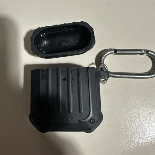 Spigen Case for EarPods No 3 like new