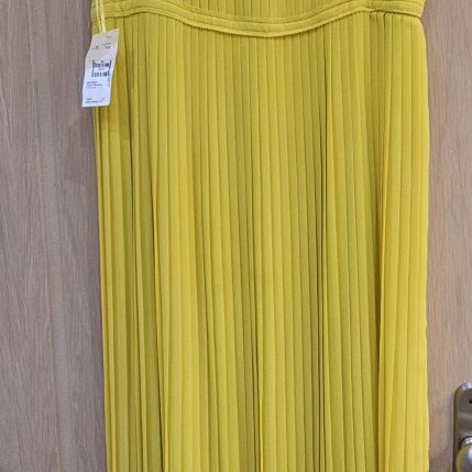 Yellow pleated dress Massimo Dutti size 38 like new