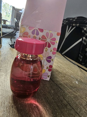 Kate Spade Pop perfume new 40ml