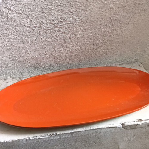 Plastic platters slightly used
