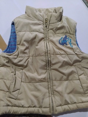 Children's sleeveless jacket used, 18 months