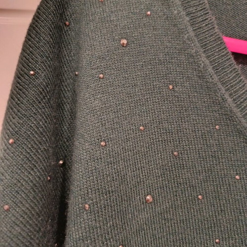 Women's sweater like new, cypress green with small rhinestones, size XL