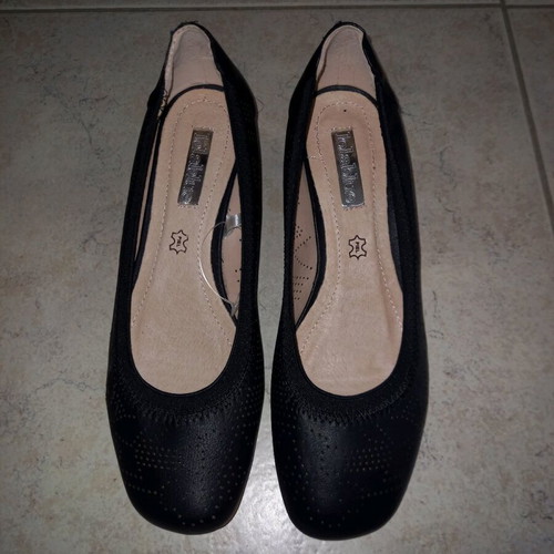 LolaBlue women's platforms new, black and beige
