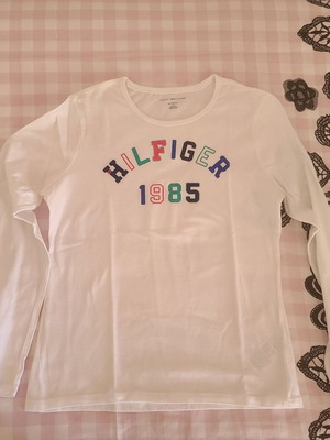 T-shirt κορίτσι Tommy Hilfiger καινούργιο, άσπρο, μακρύ μανίκι, μέγεθος XL
