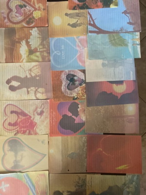 Vintage letter writing set with romantic designs, 20 sheets
