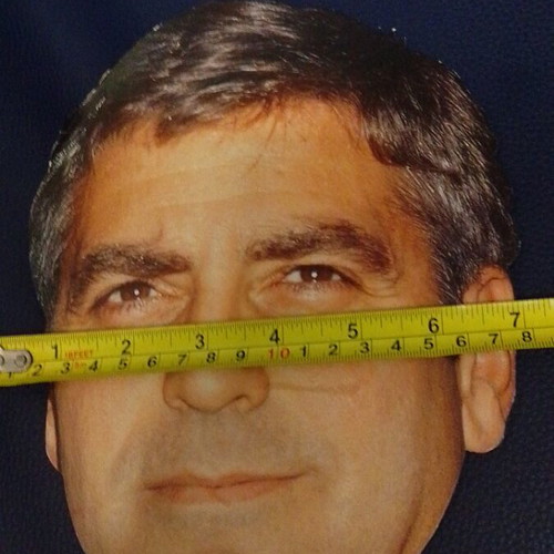 Collectible paper mask George Clooney like new