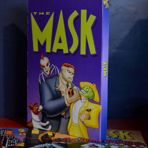 The Mask Comic Book Holder new, Modern Times editions