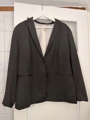 H&M blazer black, like new, size 6XL