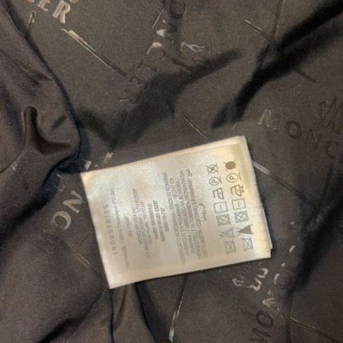 Moncler Women’s Down Jacket XS like new, navy with fur hood