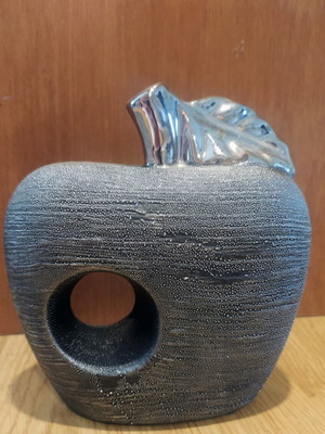Ceramic Apple decorative like new