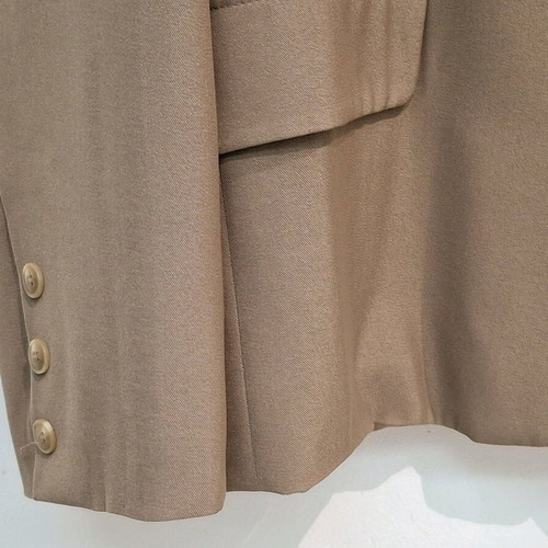 Jacket size L in nice color