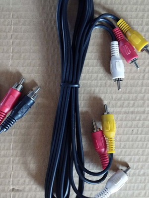 RCA stereo cables new, pack