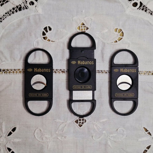 Set of 3 blue Trinidad Habanos cigar cutters like new