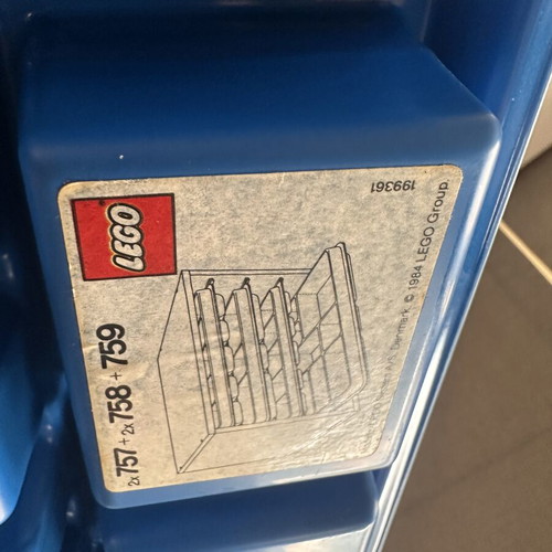 Lego Vintage ντουλάπι αποθήκευσης με 4 συρτάρια, φιγούρες και αξεσουάρ μεταχειρισμένο