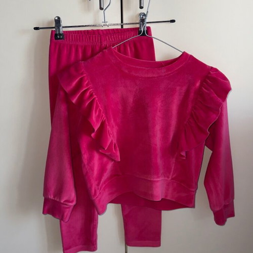 Extan Bebe velvet tracksuit with ruffles used, 6 years