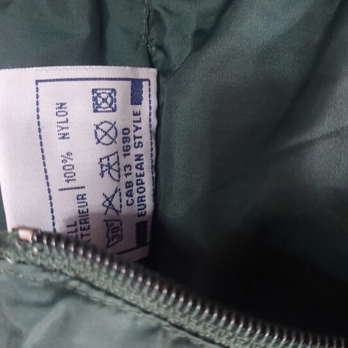 Children's windbreaker jackets like new, set of 2, size 7-8