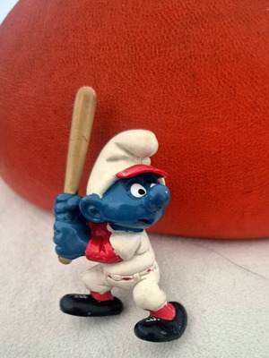 Smurf Baseball Player Peyo Schleich figure used