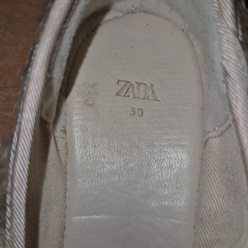 Ballerina No30 Zara girls used beige ballet flats