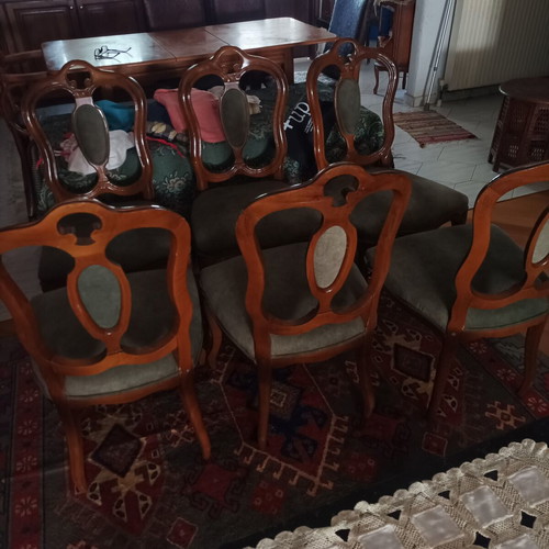 Καρέκλες τραπεζαρίας σαν καινούργιες, σετ 6, με βελούδινη επένδυση, ξύλινες