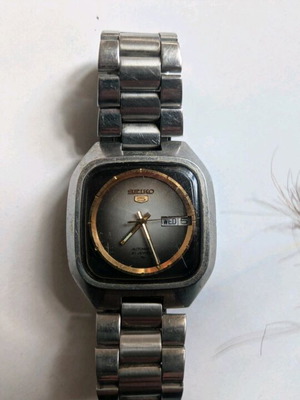 Seiko 5 watch used