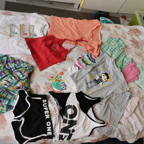 Children's clothes like new, pack of 14 pieces, ages 6-10