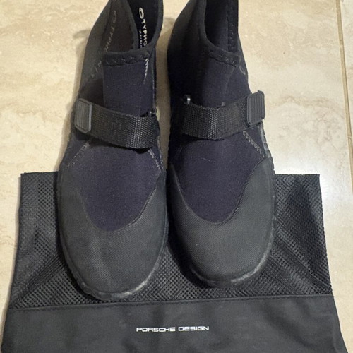 Typhoon sailing shoes size 42 with Porsche carrying case