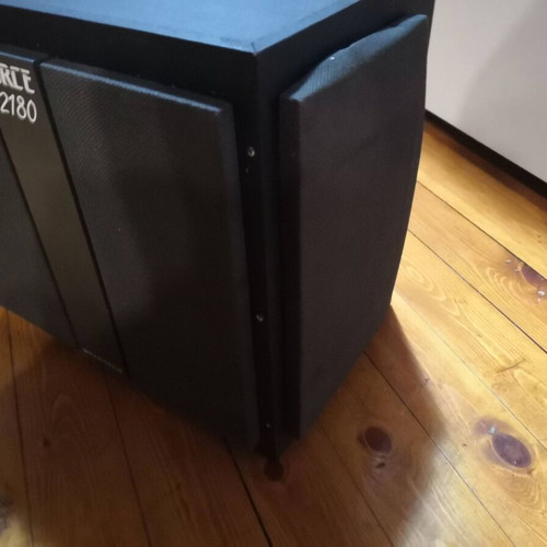 Force 2180 floor speakers like new, set of 2