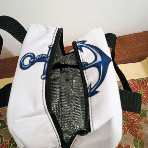Thermal lunch bag with dark blue hook and nautical design, new