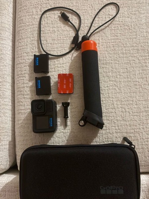 GoPro Hero 13 like new with 2 batteries, bundle, case, and sticker