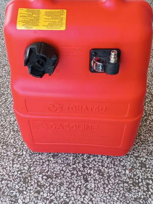 Tohatsu 25L Fuel Tank for Boat, New with Original Coupling