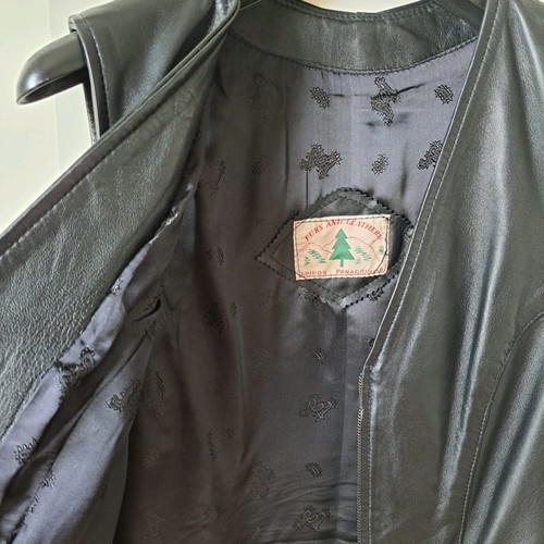 Leather women's vest used, size L, black