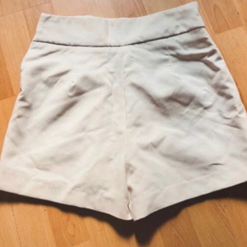 Zara white skirt like new with zipper repair needed, size S
