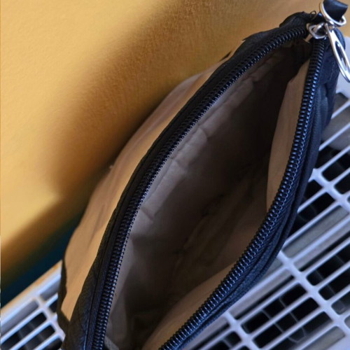 Women's black hand bag used, size 19×13 cm