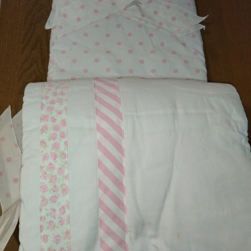Mosquito net and protective crib bumper set like new