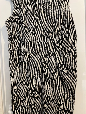 Moda at George animal print sheath dress used, sleeveless, cream and black