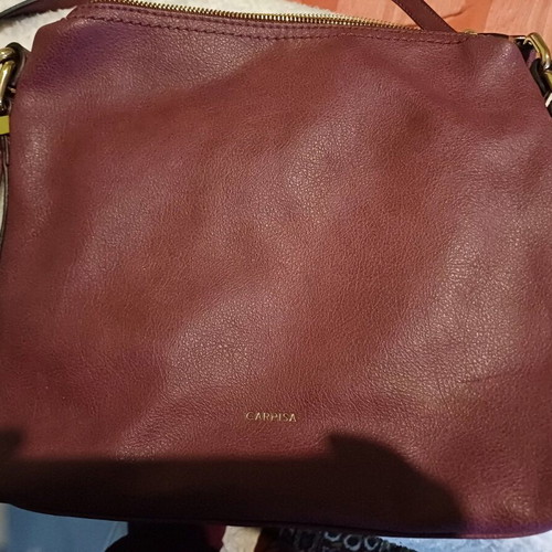 Carpisa shoulder bag like new, purple