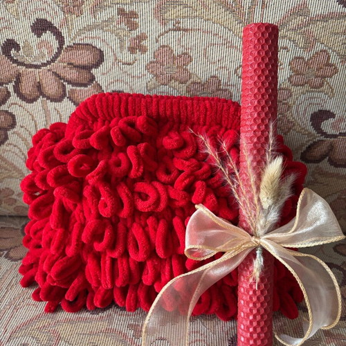 Puffy bag with gift candle red new