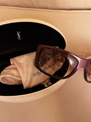 YSL кафяви слънчеви очила като нови със Swarovski кристали