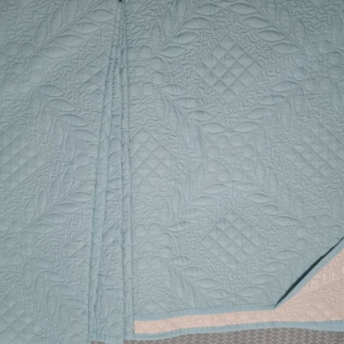 Ionion double bed quilt like new 220x240 cm