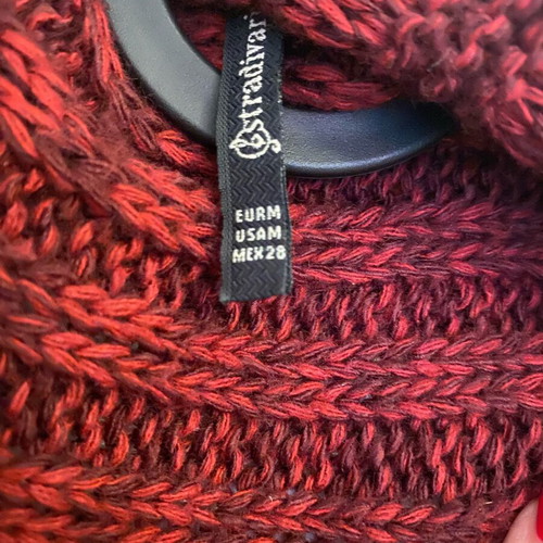 Stradivarius knitted sleeveless cardigan used, red, size M