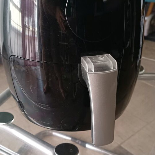 Air fryer like new, used once