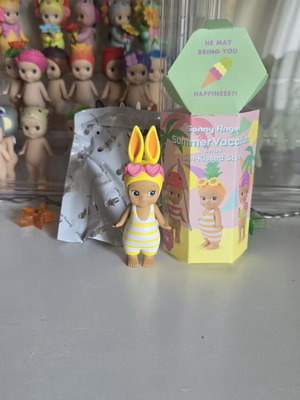 Sonny Angel Summer Vacation Series Rabbit figure new