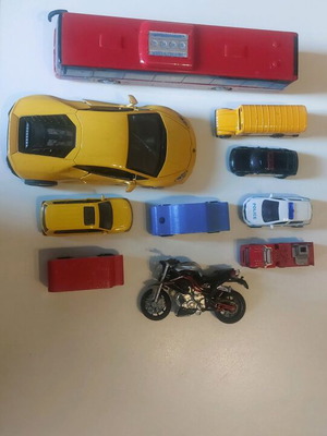Toy vehicle miniatures used, various models and materials