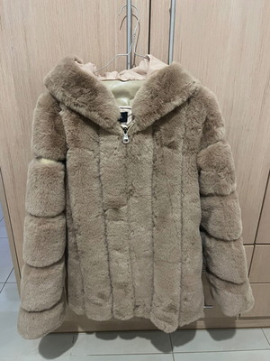 Fur coat, beige, size S / 36 / 8