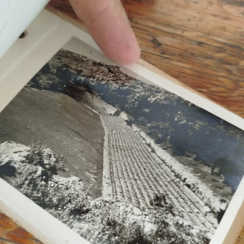Album with 8 used photos from Delphi by Spyros Meletzis