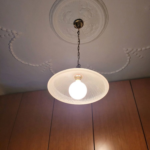 Glass ceiling light like new with bulb